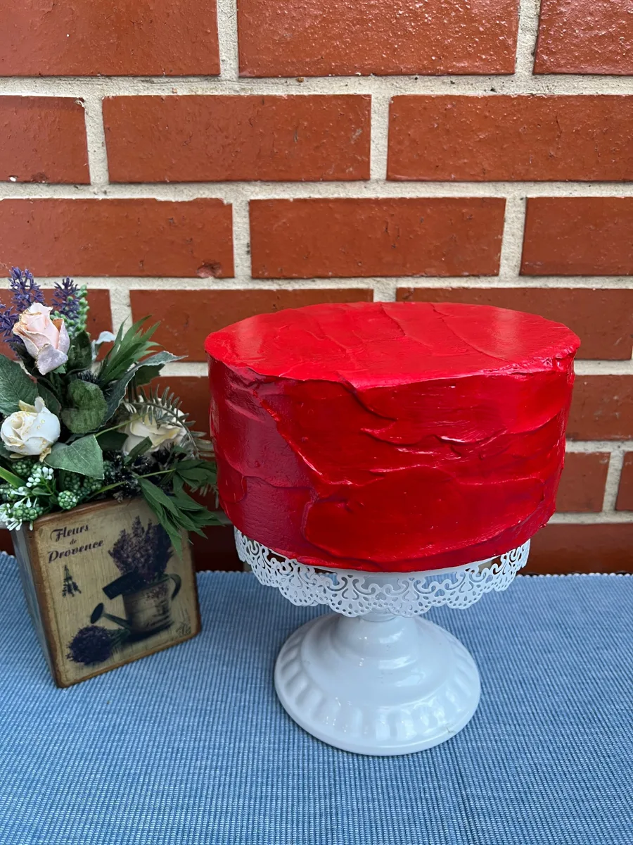 Artificial Fake Cake. 8” plain Cake. Faux cake. Prop Props Kitchen Table Displa, photograph 2
