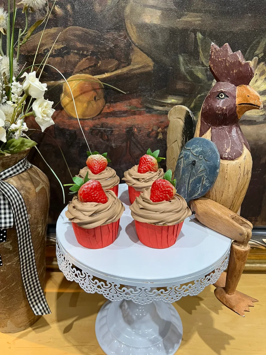 Artificial Fake Cupcakes Set. Strawberry chocolate Theme. Prop Props Kitchen Ta, photograph 8