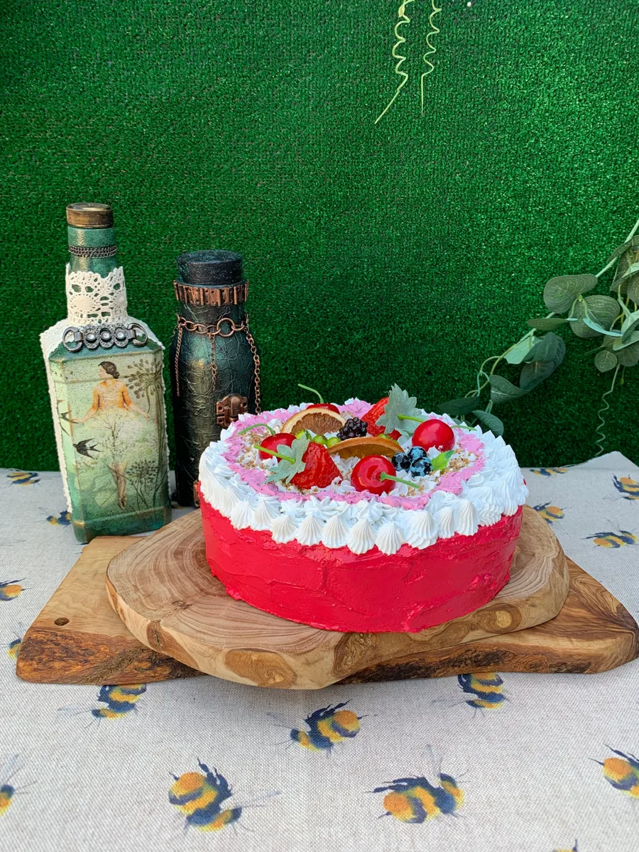 Artificial Fake Cake Strawberry and Mixed Fruits. Prop Props Kitchen Table Disp, photograph 4