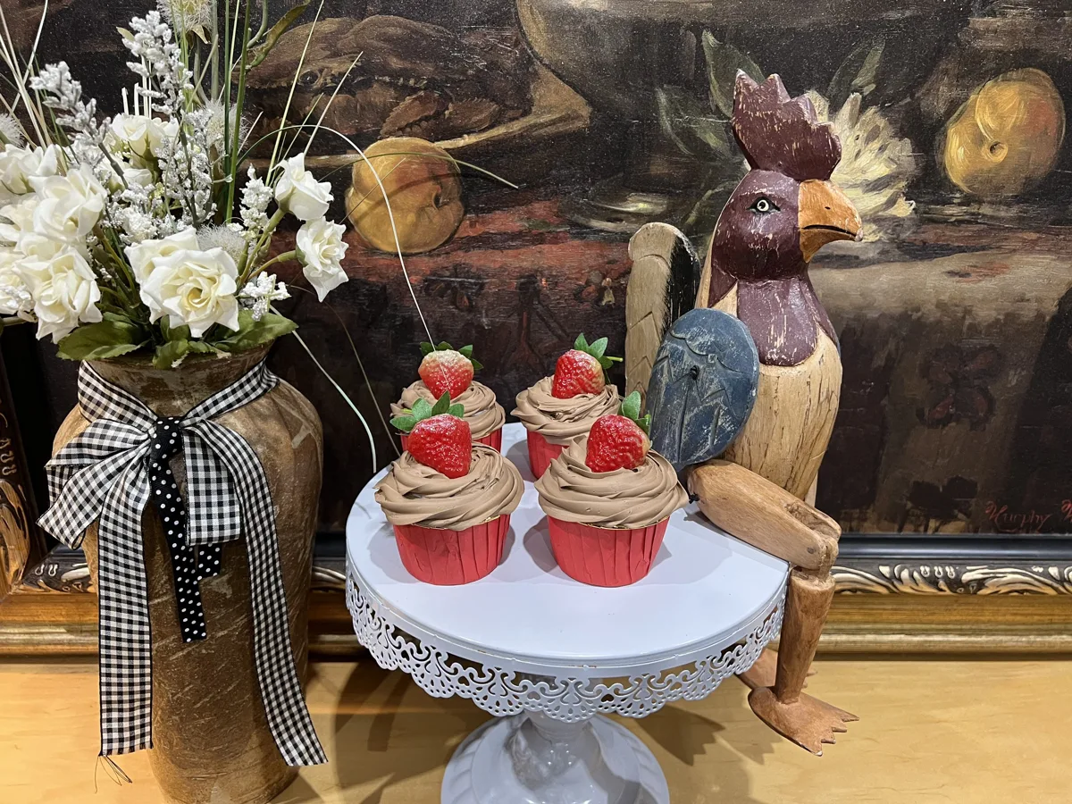 Artificial Fake Cupcakes Set. Strawberry chocolate Theme. Prop Props Kitchen Ta, photograph 5