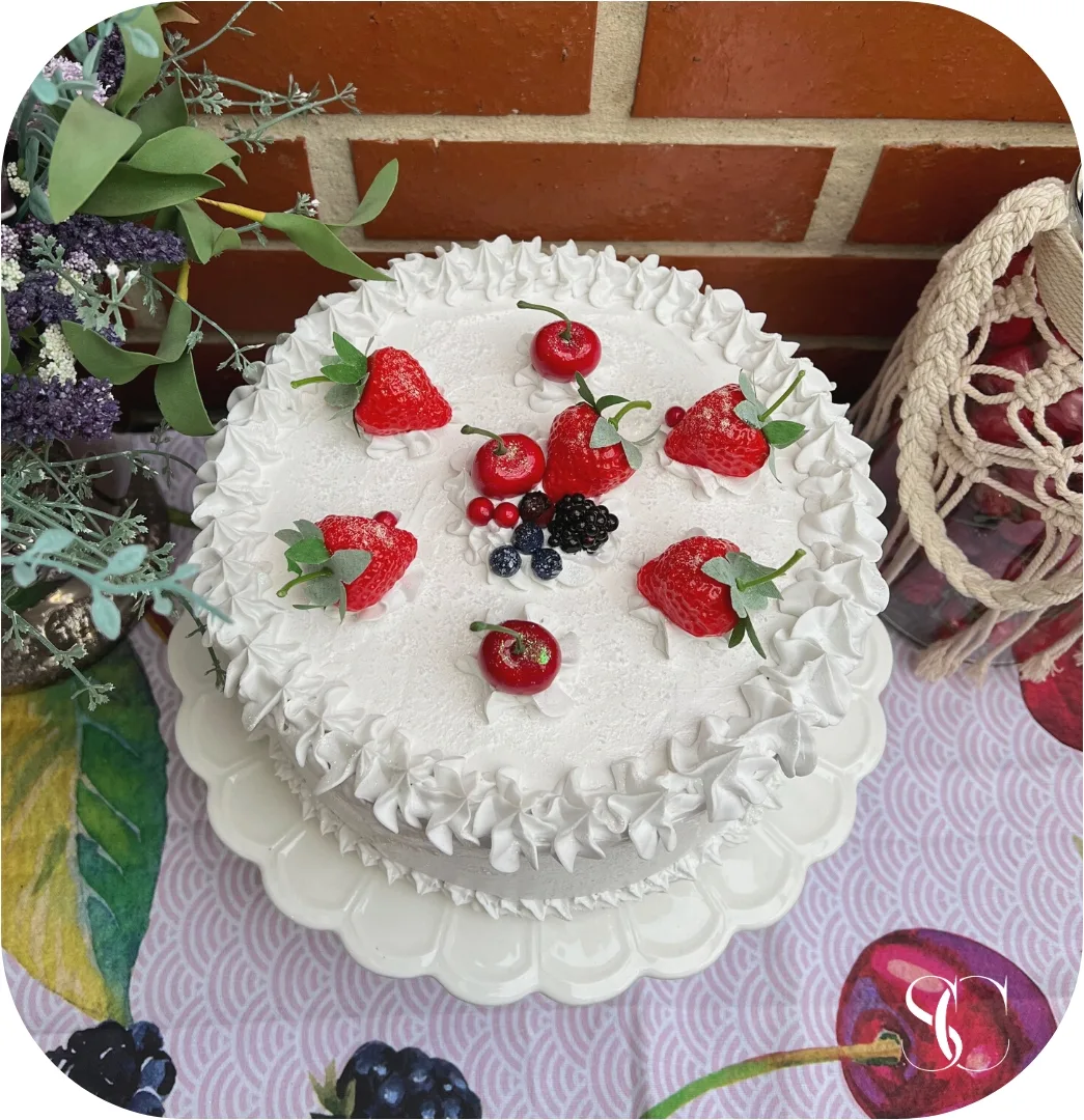 Victoria Sponge. Vanilla sponge Strawberry fruits cake theme., photograph 2