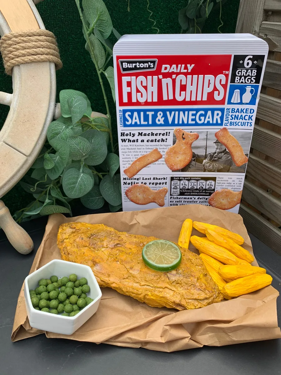 Artificial Fake Fish and chips set. fake food for Prop Props Kitchen Table Disp, photograph 2