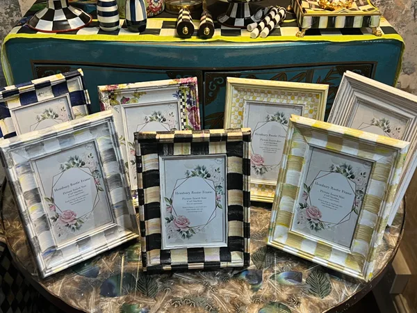 Arts & Crafts Decor collection