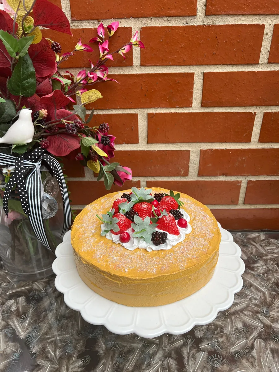 Artificial Fake Cake. Mix of fruits. Flat 10” Cake. Prop Props Kitchen Table Di, photograph 3