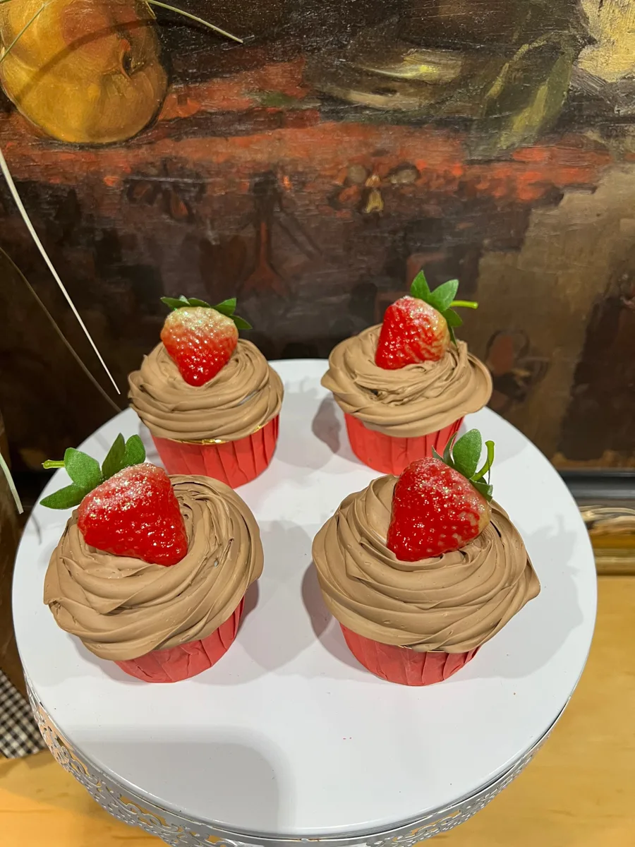 Artificial Fake Cupcakes Set. Strawberry chocolate Theme. Prop Props Kitchen Ta, photograph 7