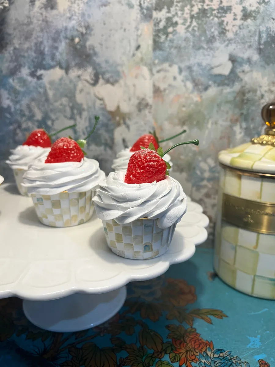 Artificial Fake Cupcakes Set. Mackenzie Inspired Theme. Parchment check. Set of, photograph 2