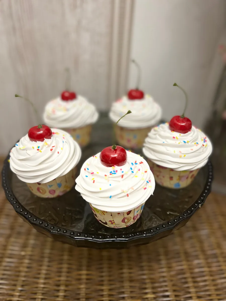 Artificial Fake Cake Cupcakes. Set of x5. Prop Kitchen Table Display, photograph 2