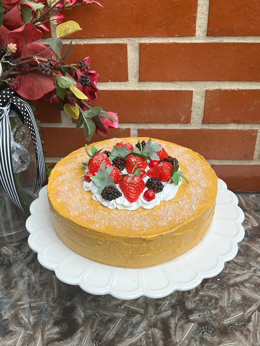 Artificial Fake Cake. Mix of fruits. Flat 10” Cake. Prop Props Kitchen Table Di, photograph 2